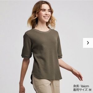 Uniqlo waffle crew neck tee